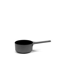 Cast iron saucepan
black 12 cm / 0.5 lt 