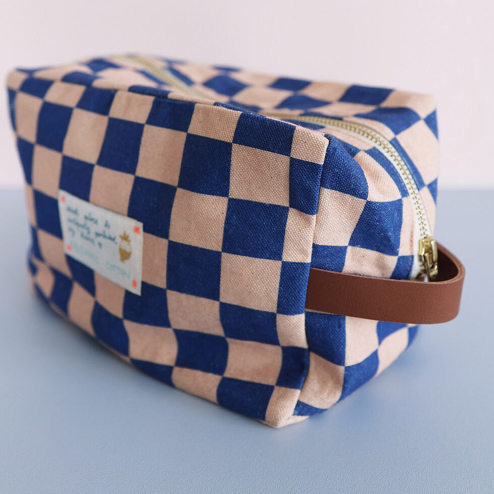 Toiletry bag Check Rose Blue large 
