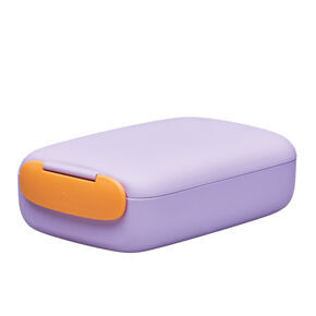 Lunch boxes & water bottles 