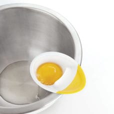 Egg yolk separator 