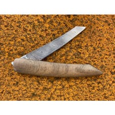 Pocket/Steak Knife Damascus,
Walnut handle 