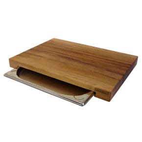 Cutting board with drip tray
Walnut 42 cm 
