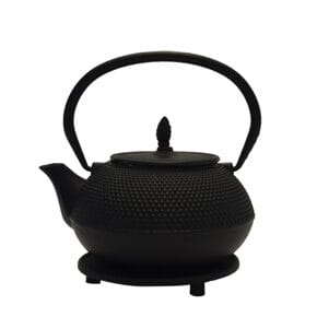 Cast iron teapot
with coaster 0.6 lt 