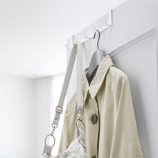 Crochets de porte
avec 4 crochets 