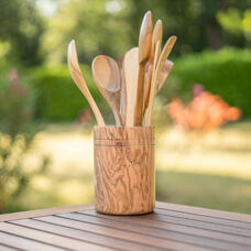 Olive wood ladle holder 