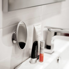 Miroir avec ventouse grossissement 15x blanc 