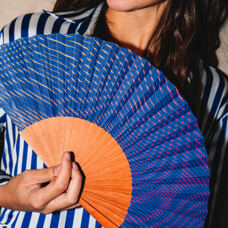 Fan Fan
Dancing Waves 