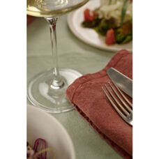 Linen cloth napkin
bordeaux 