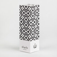 Shoelace square b/w
90 cm