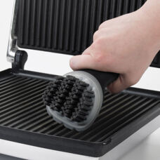 Grill cleaning brush 