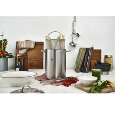 Spargel- und Pastatopf 
mit Einsatz und Deckel 