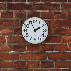 Wanduhr Riki Ziffern
weiss 