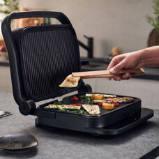 Contact grill
black 