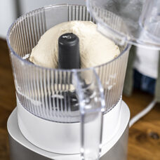 Food-Processor zu Pro
weiss 