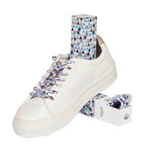Shoelace triangles b/w
90 cm 