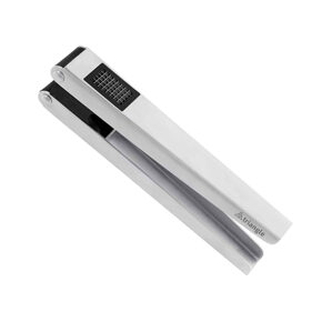 Knoblauchpresse und Schneider 