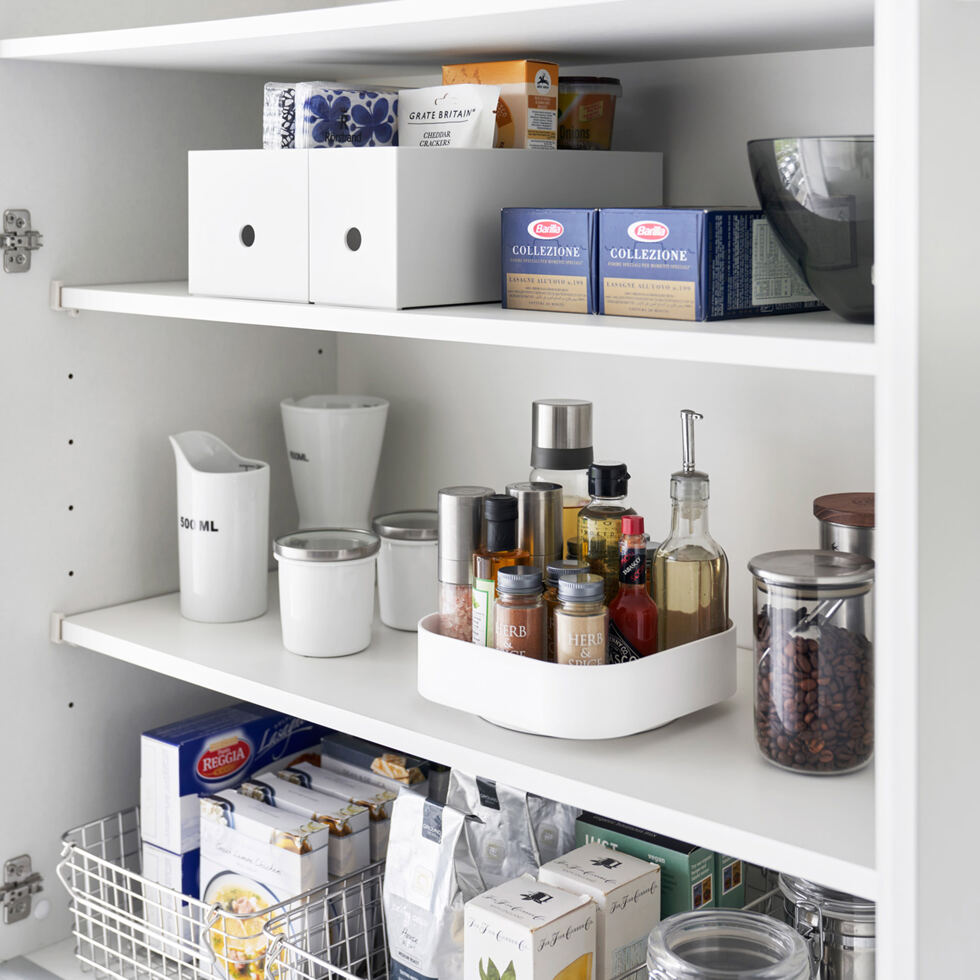 Bac de rangement rotatif 