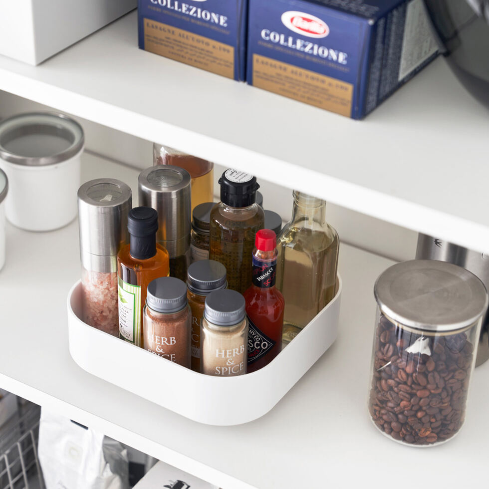 Bac de rangement rotatif 