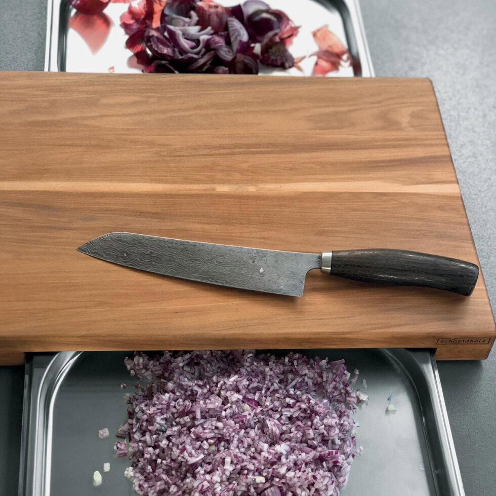 Schneidbrett mit Auffangschale
Walnuss 42 cm 