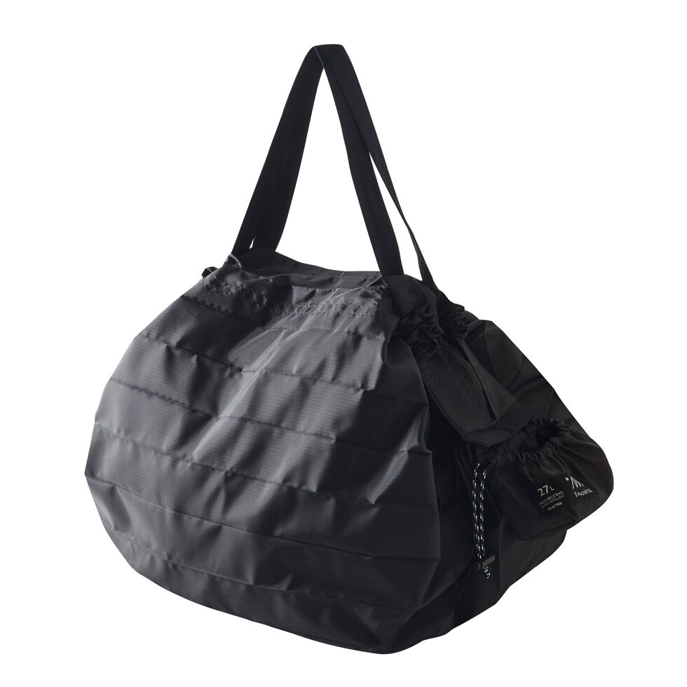 Folding bag with fastener
black 
