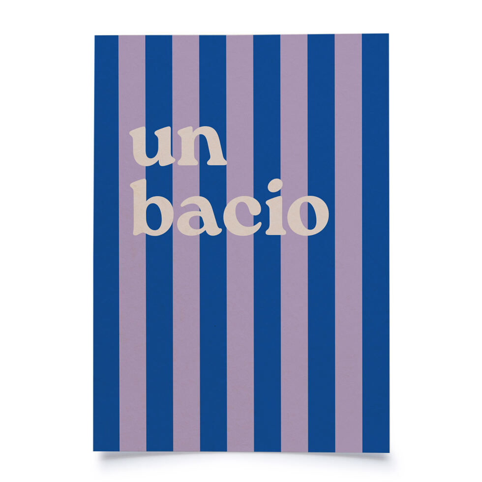 Postcard - un bacio Postcard - un bacio