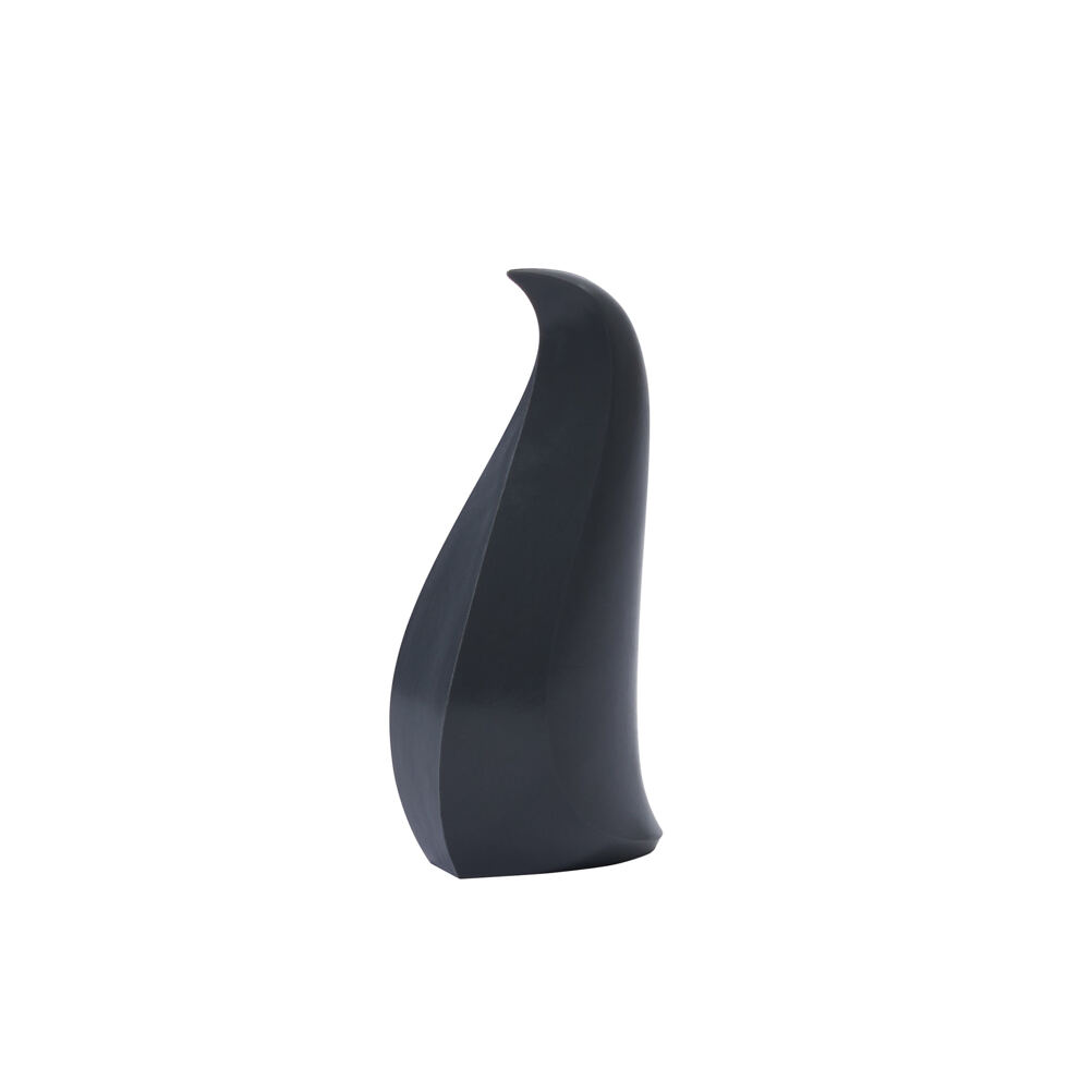 Cutter Penguin
black Cutter Penguin
black