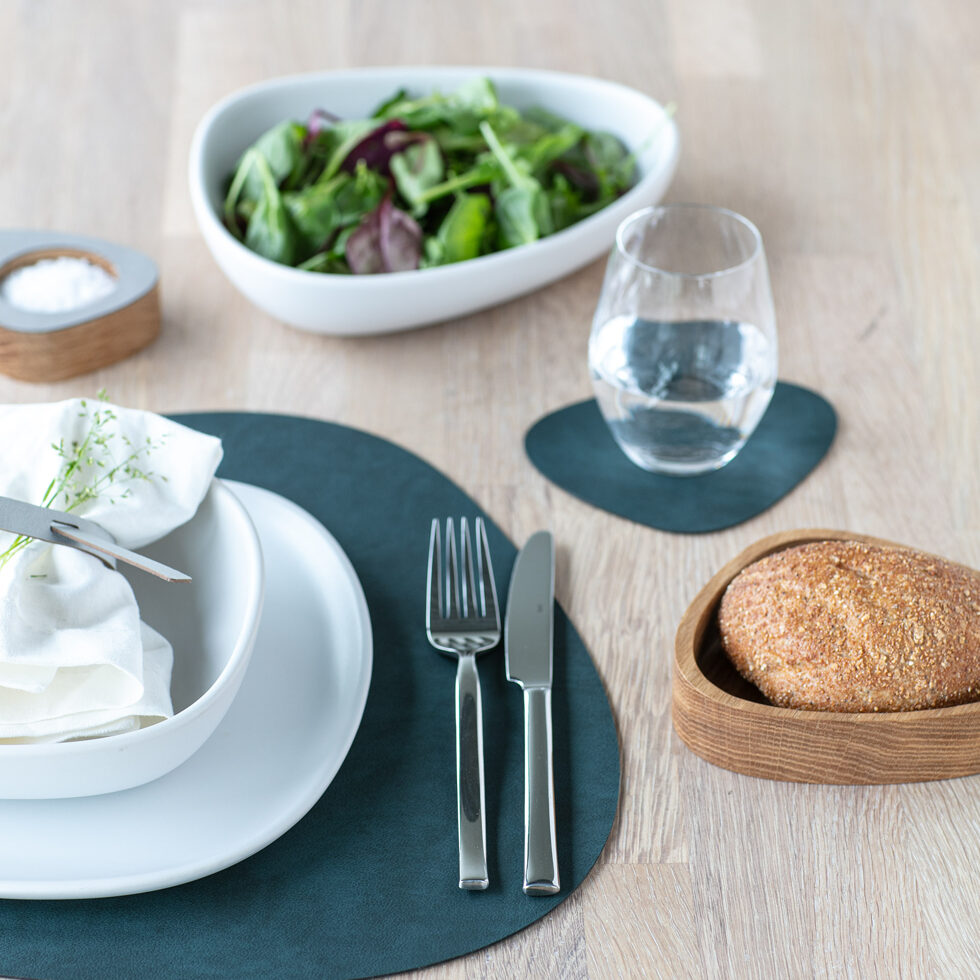 Placemat
dark green/light green curve 37x44 