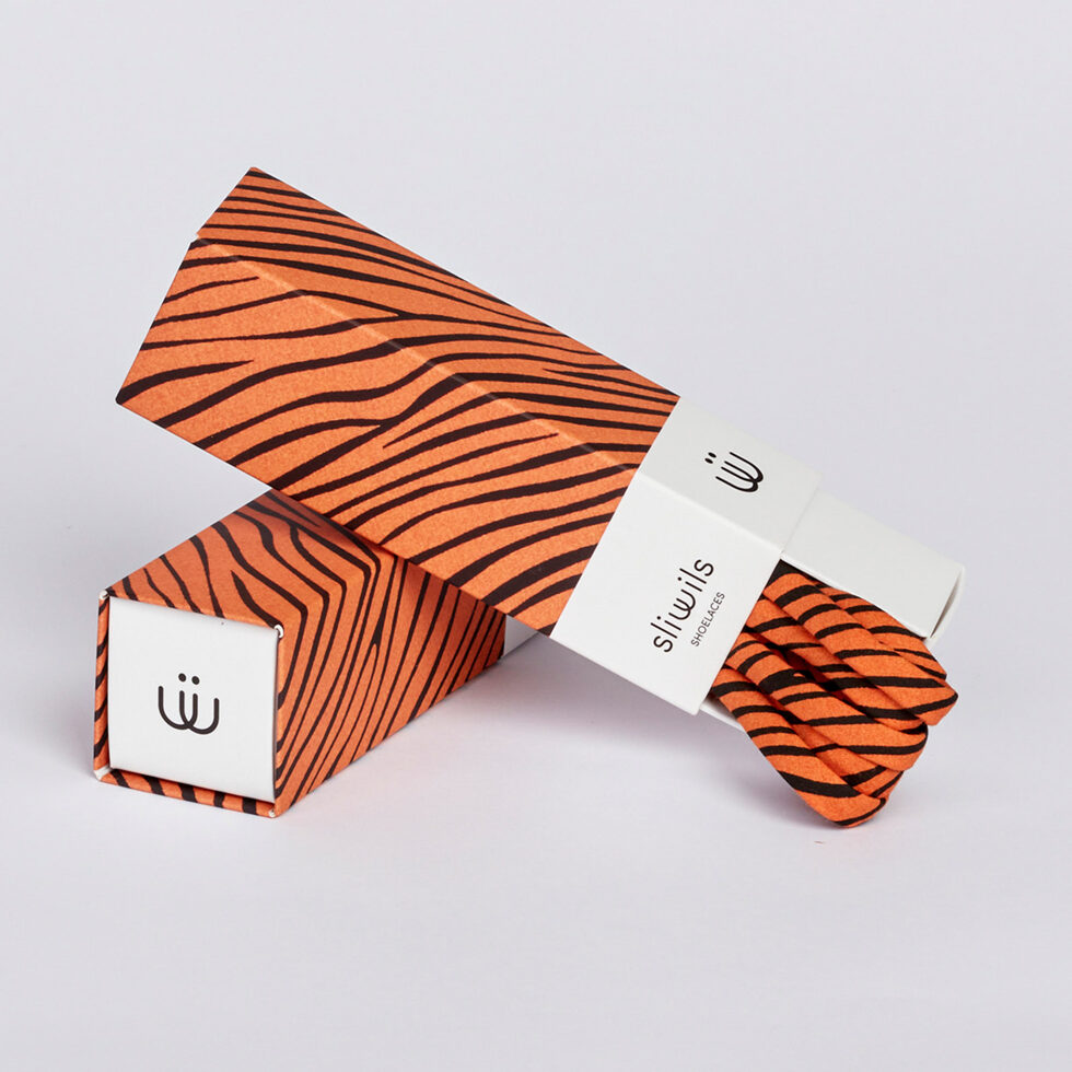 Shoelace tiger
120 cm 