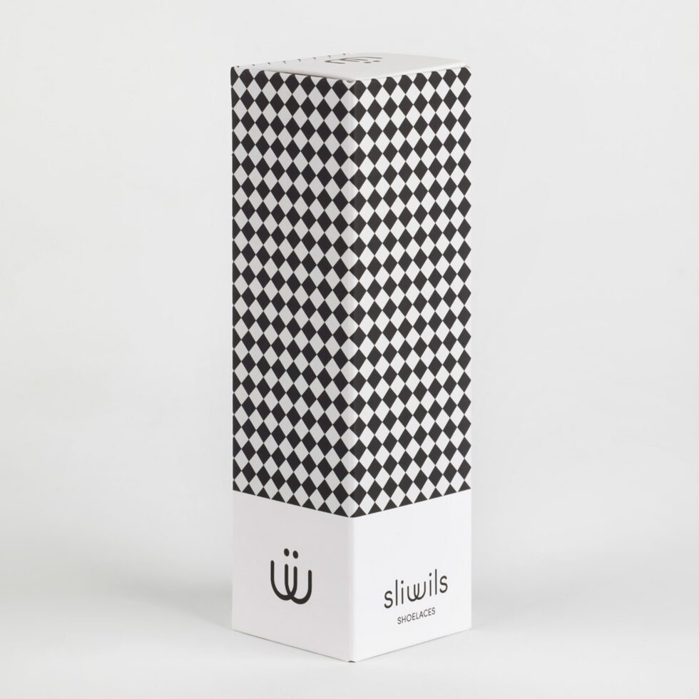 Shoelace check b/w
90 cm 