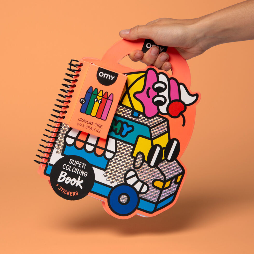 Livre à colorier Bus
avec des crayons 