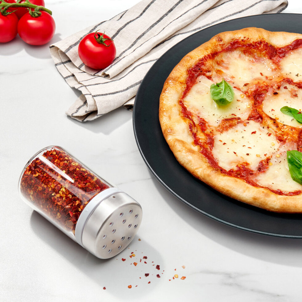 Adjustable spice shaker 