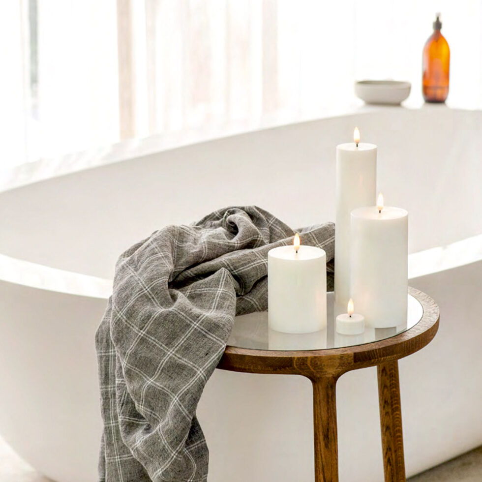 LED candle white
15 cm 