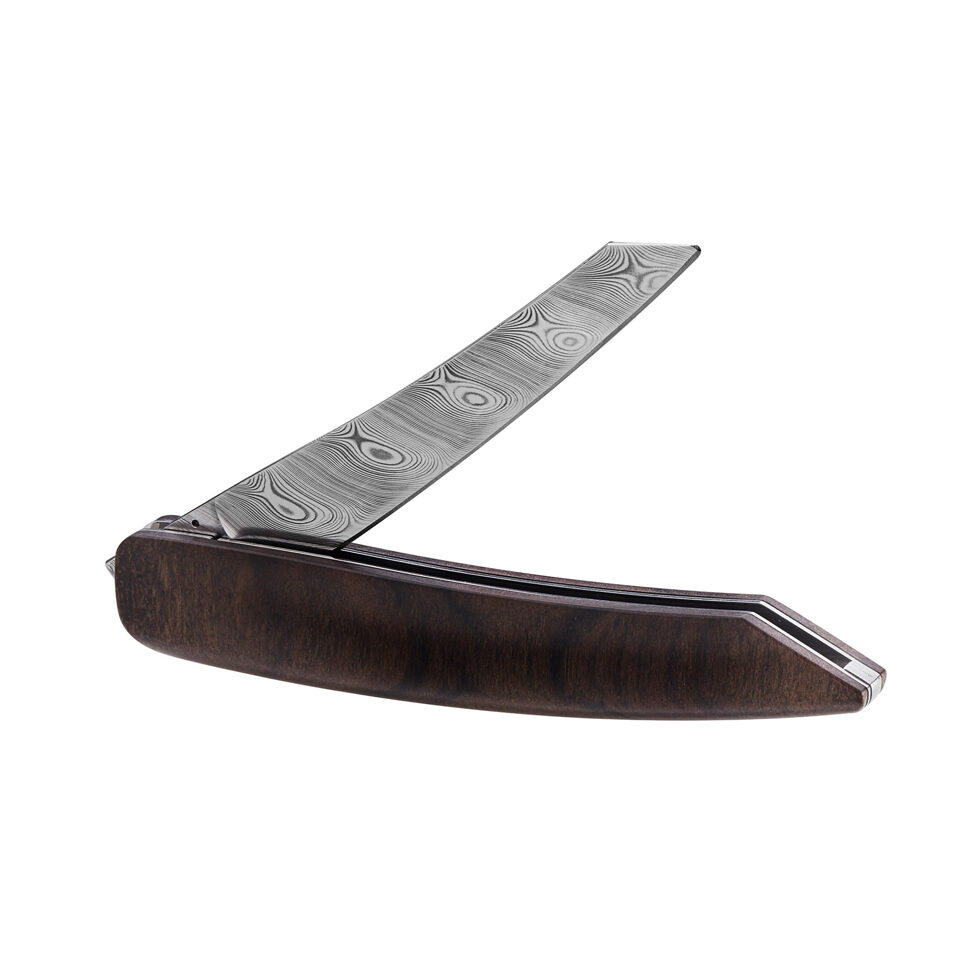 Couteau de poche à steak Damas,
Manche en noyer 