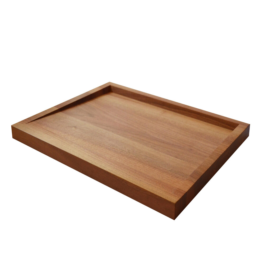 Wooden board walnut
50 x 39 cm 