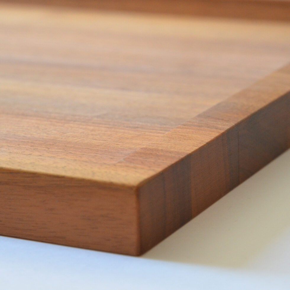 Wooden board walnut
50 x 39 cm 