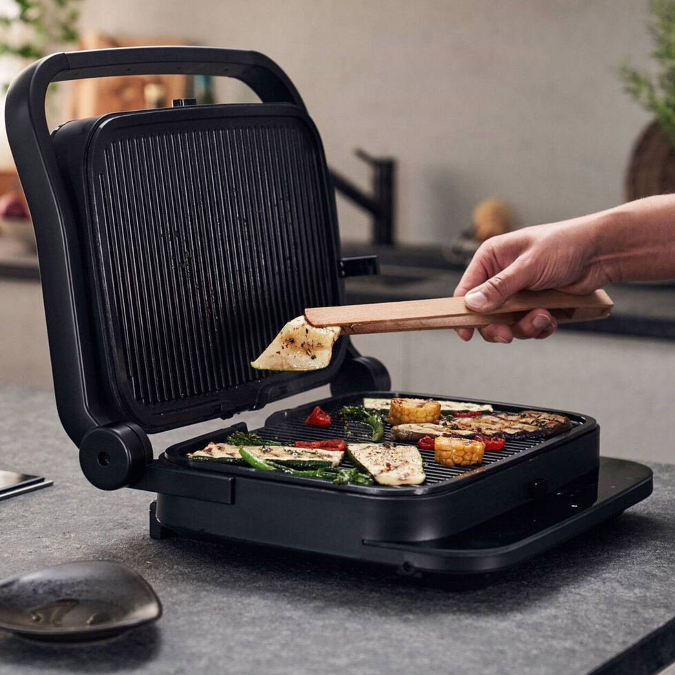 Contact grill
black 